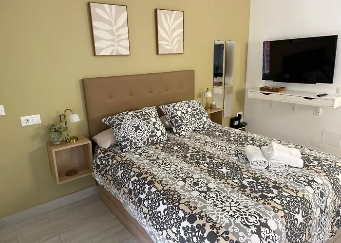 Impecable Estudio Con Parque Acuatico בנאלמדנה